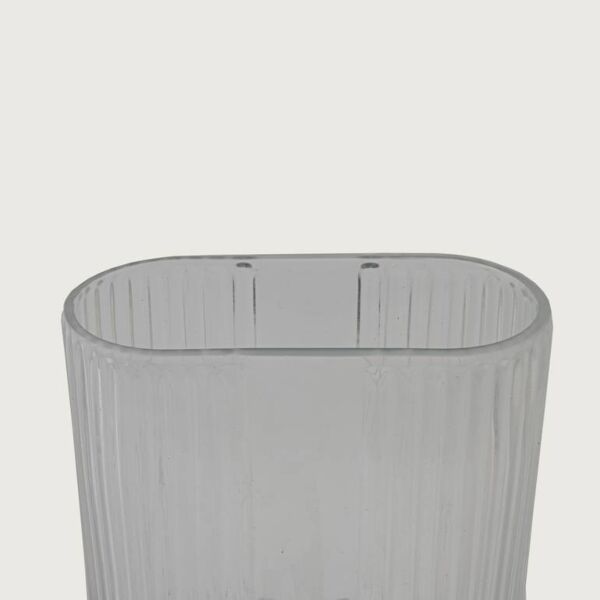 فازة زجاج شفاف اليك