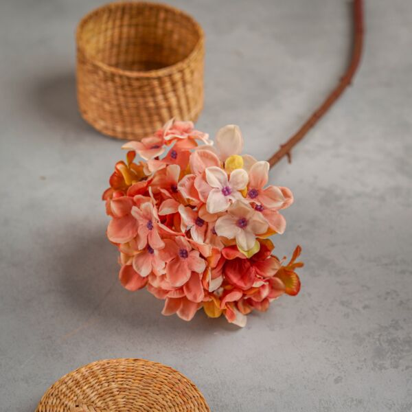 ورود صناعية شارين - أحمر فاتح - 12 قطعة