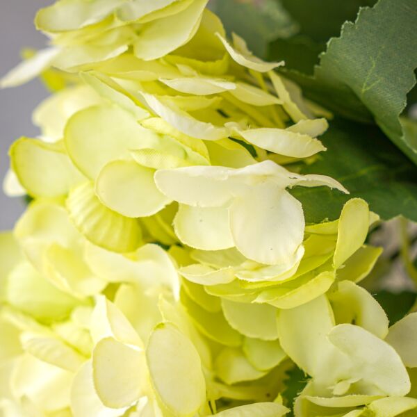 باقة ورد صناعي اينور - اصفر واخضر - 12 قطعة