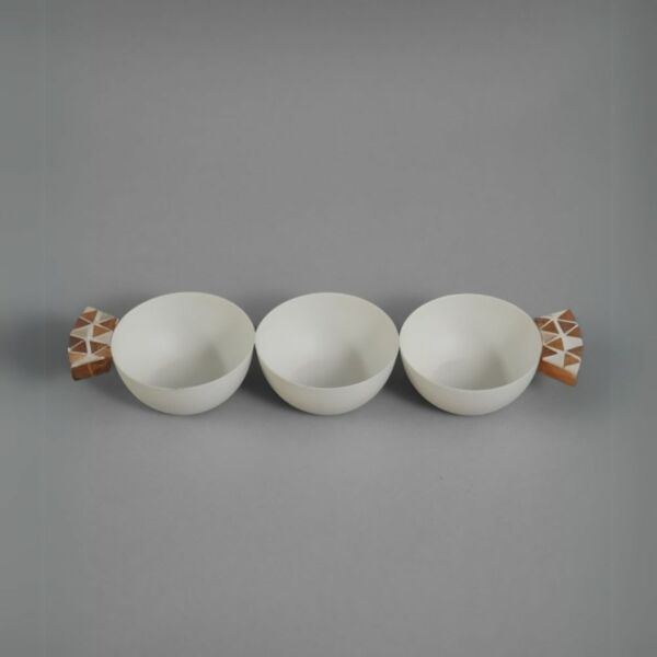 زبدية هندي 29 سم - كريمي وخشبي