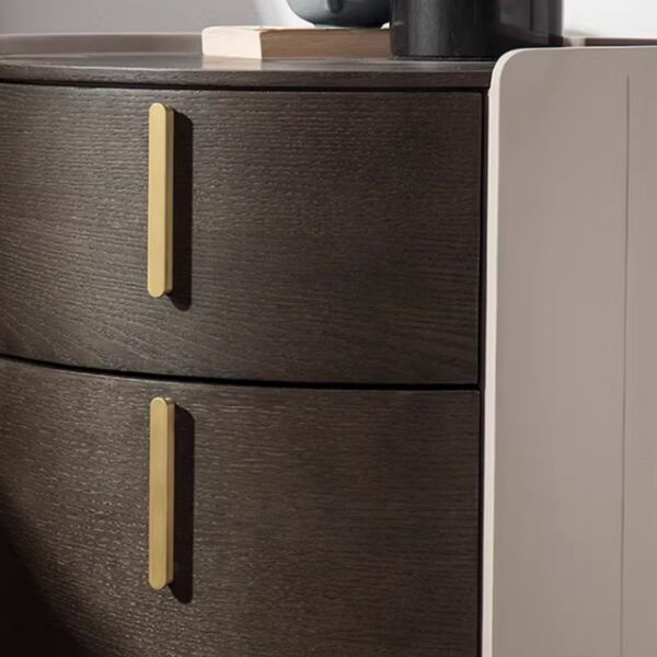 كومودينو مولتو - أوف وايت ودخاني