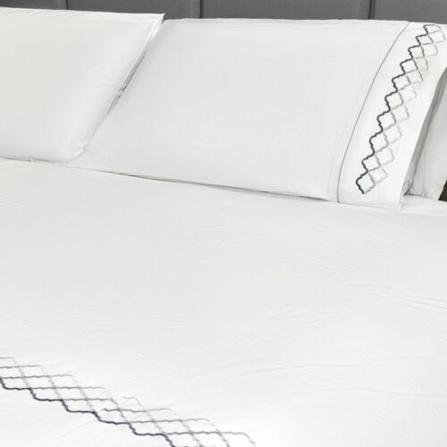 طقم غطاء سرير 200 غرزة 6 قطع واير - ابيض