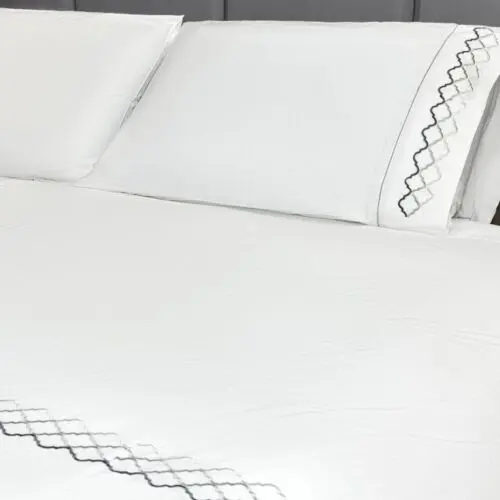 طقم غطاء سرير 200 غرزة 6 قطع واير - ابيض