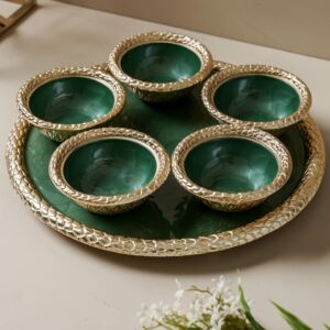  طقم تمرية مع صينية كريسي - اخضر وذهبي