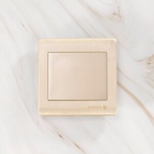 مفتاح كهرباء فانوس - ذهبي