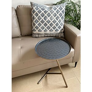 طاولة جانبية كلاسي - أسود