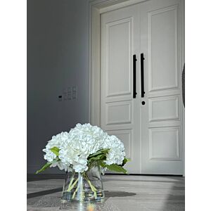 زهر صناعي هايدرينجا في فازة دائرية