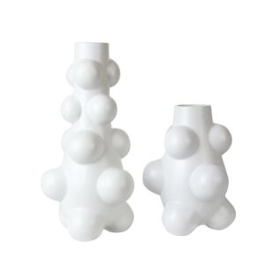 فازة كرات بيضاء