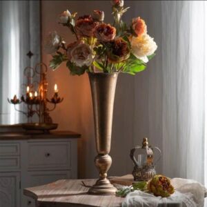 فازة حديد شكل كاس - برونزي