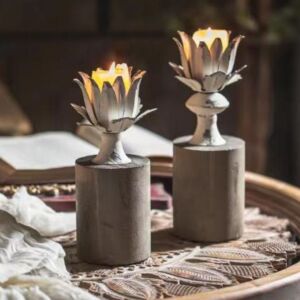 شمعدان خشب و حديد