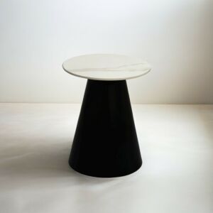 طاولة جانبية نايت - اسود وابيض