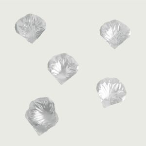 بتلات ورد صناعي سانتر - فضي  - 12 قطعة